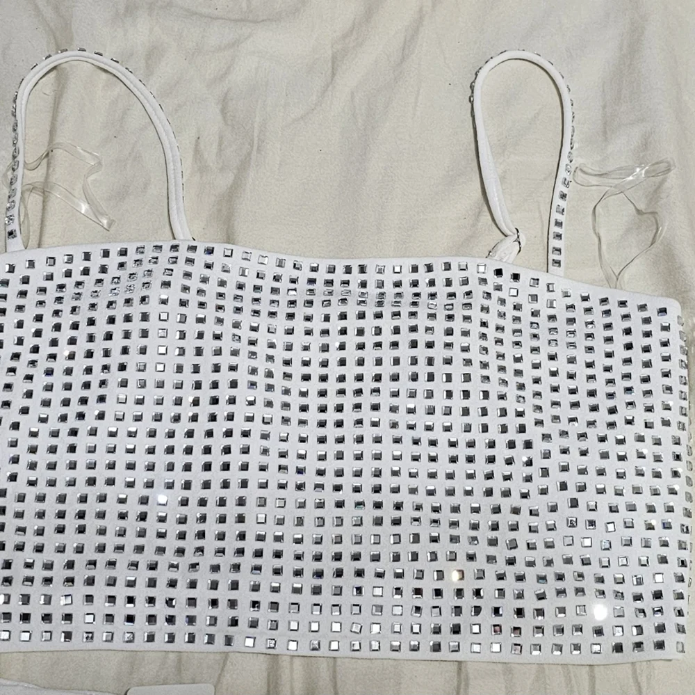 Windsor White Studded top and skirt set - Picture 4 of 6